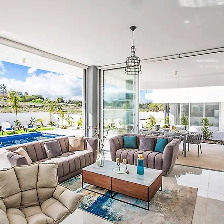 Olivine Pearl Ol21 Villa Protaras